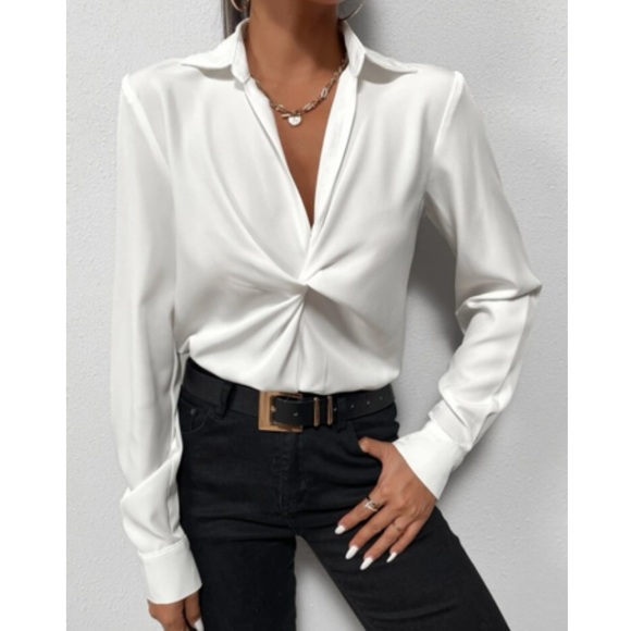 Luxe twist front blouse - Picture 3 of 6
